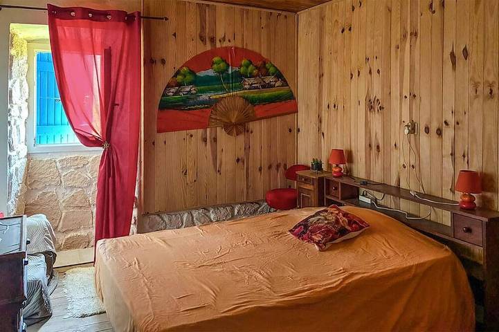 Location de vacances pour 5 personnes à Pied-de-Borne - 2