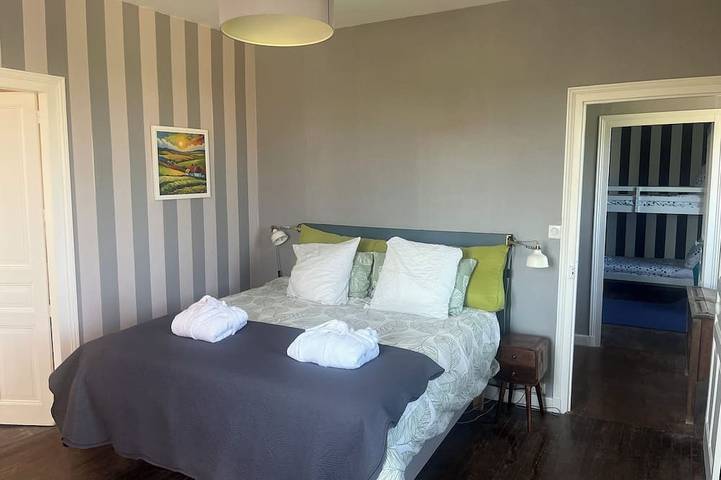 Location de vacances pour 10 personnes, avec piscine et jardin, animaux acceptés à Saint-Pierre-de-Frugie - 3