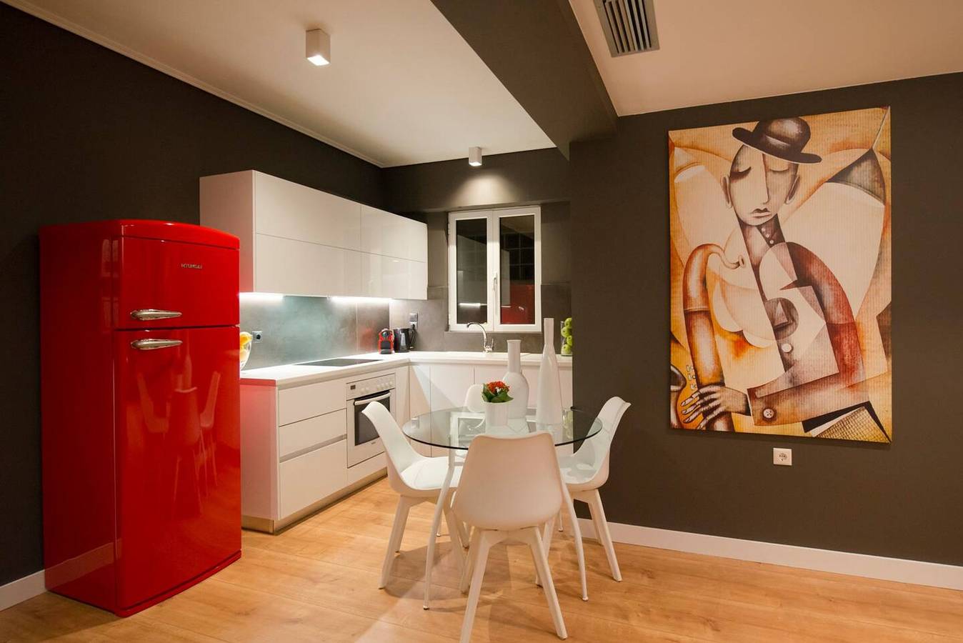 Entire apartment, Ma Maison Luxury Suite/Parking/15' to Acropolis in Central Section of Athens, Athens