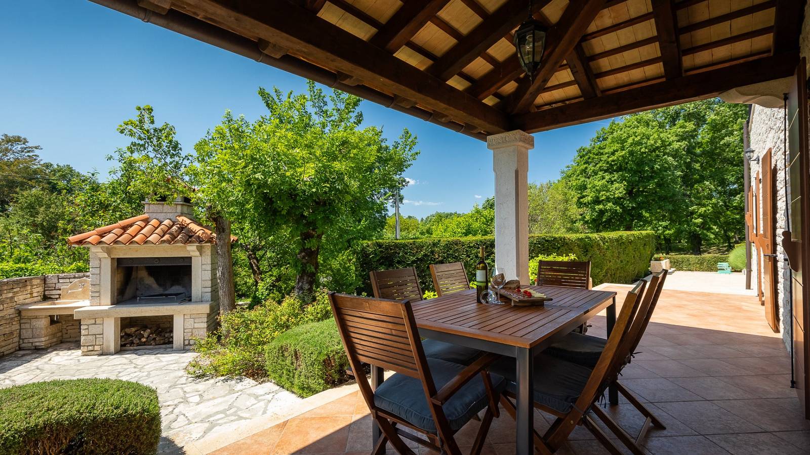 Villa Catarina by Villas Guide in Kringa, Zentralistrien
