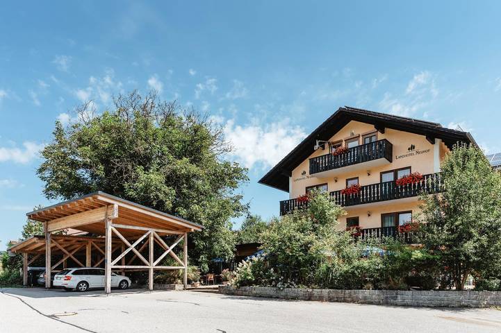 Landhotel Neuhof - Doppelzimmer Classic in Zenting, Vorderer Bayerischer Wald