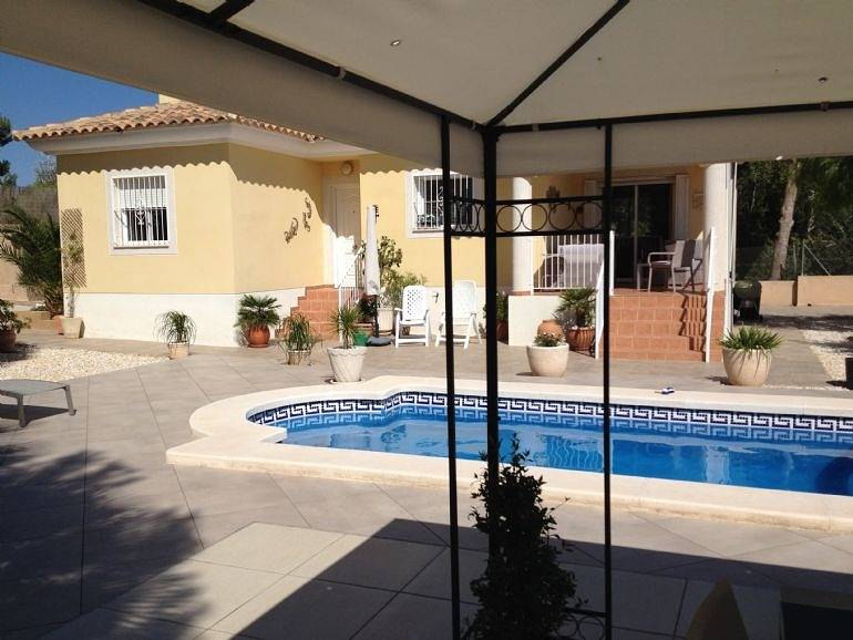 3 Bedroom Villa with  Private Pool,Pinada del Rio,  Near Alicante in Castalla, Alicante Inland