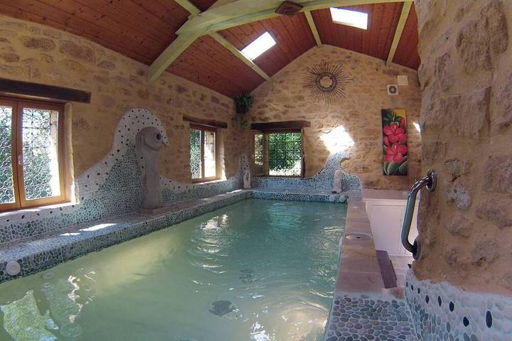 Location de vacances pour 6 personnes, avec jacuzzi et jardin à Groléjac