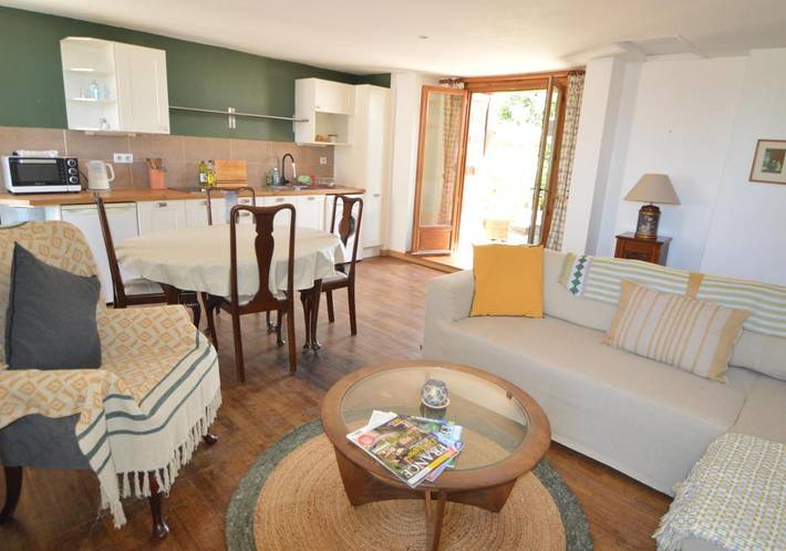 Location de vacances pour 3 personnes, avec jardin, animaux acceptés à Badefols-d'Ans - 2