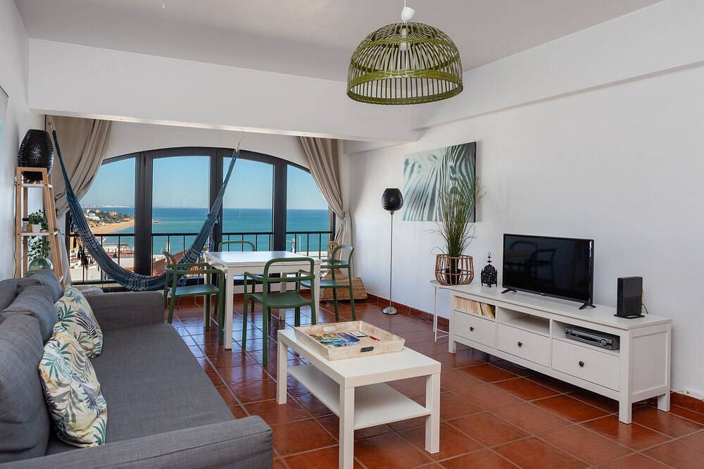 Apartamento inteiro, A vista mais bonita de Albufeira By Calyferias in Albufeira, Distrito de Faro