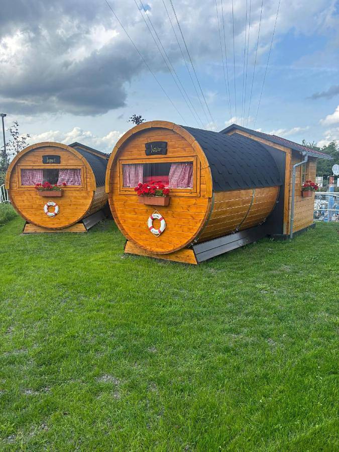 Tente pour 2 personnes, avec Jacuzzi et Terrasse ainsi que Jardin et Vue
