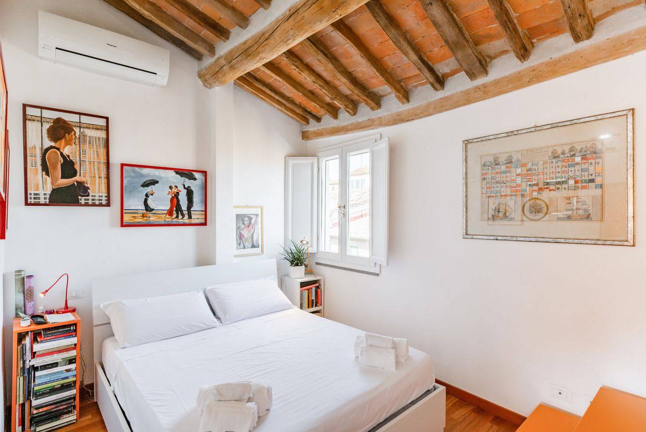 Apartamento entero, Piazza dei Cavalieri Orange Attic Apartment in Pisa, Costa de la Maremma
