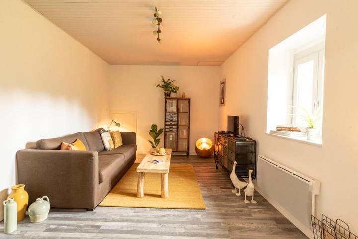 Gîte pour 2 personnes, avec vue et jardin à Viverols - 3