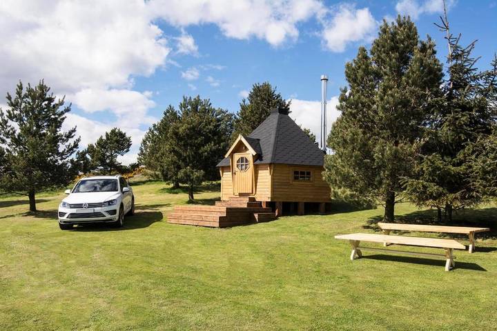 Ferienhaus für 2 Personen, mit Terrasse und Garten sowie Ausblick und Seeblick