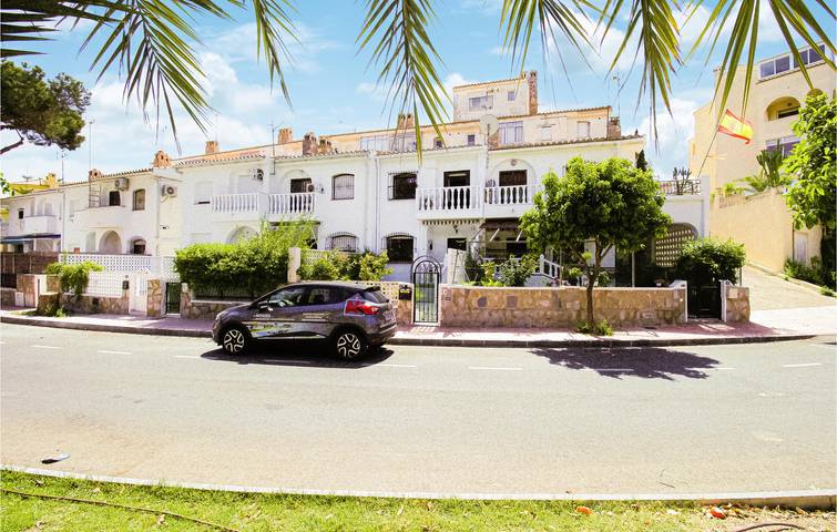 Casa vacanza per 4 persone, con Terrazza a La Zenia