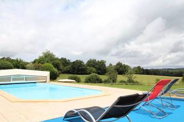 Gîte pour 20 Personnes dans Saint-Laurent-sur-Gorre, Région de Rochechouart, Photo 1