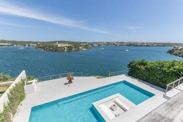 Villa in Es Castell, Menorca für 10 