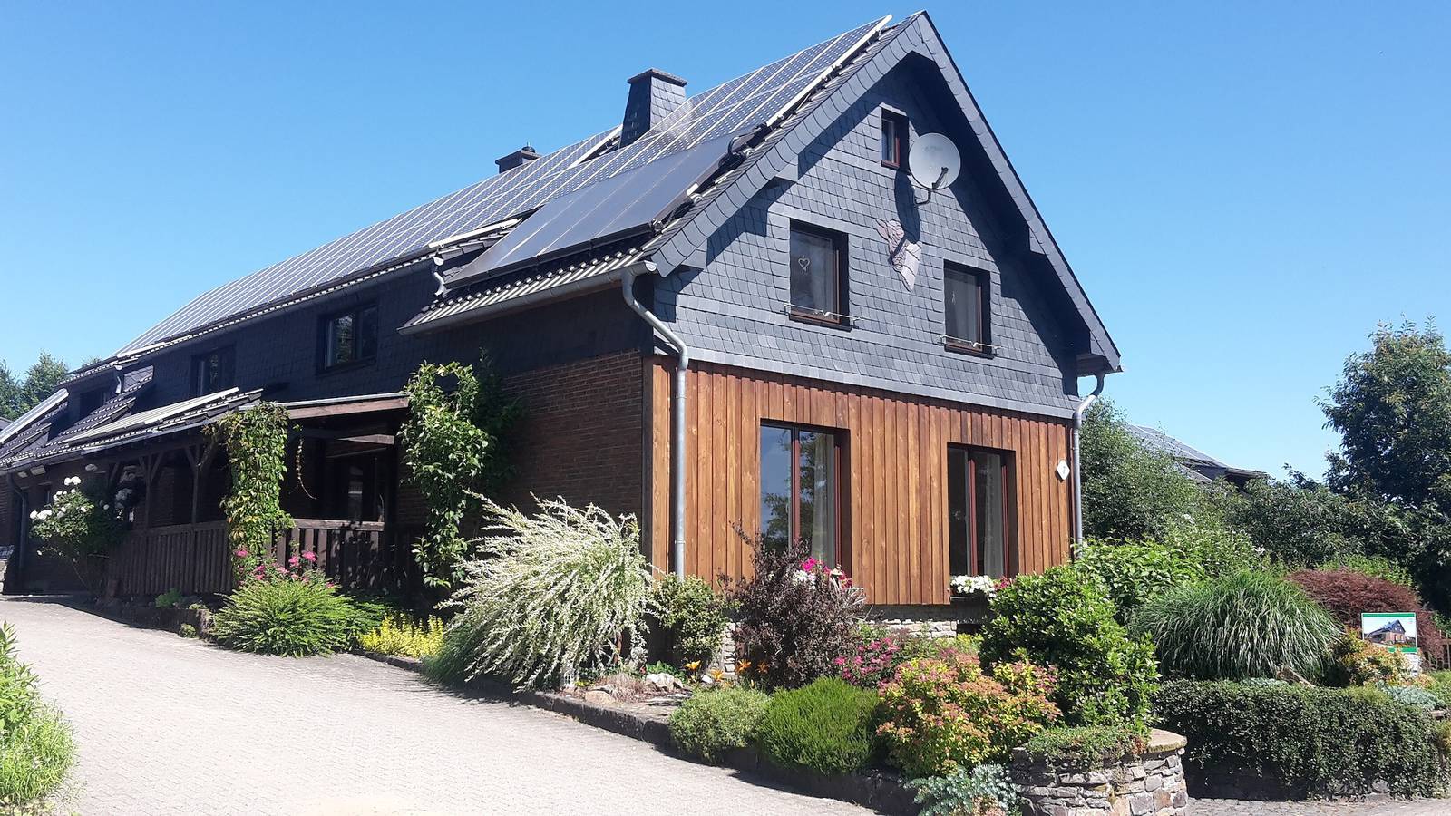 Ganze Wohnung, Apartment „Ferienwohnung Hohes Venn“ mit Wlan in Mützenich (Monschau), Monschau