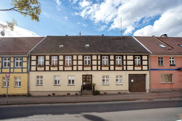 Ganze Wohnung, Ferienwohnung Nr. 3" mit gemeinsamer Terrasse, Gemeinschaftsgarten und Wi-Fi in Lychensee, Lychen