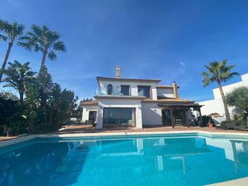 Vakantiehuis voor 10 Personen in Manilva, Málaga Provincie, Afbeelding 2