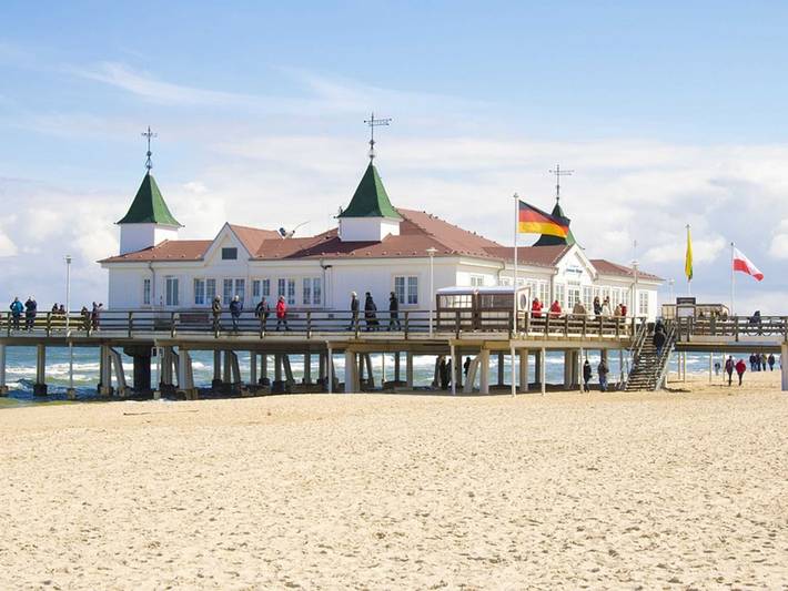 Ganze Ferienwohnung, Ferienhaus Madeya in Ahlbeck mit Parkplatz - Ferienhaus Madeya in Drei Kaiserbäder, Heringsdorf