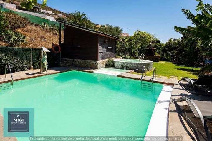 Casa de vacaciones para 6 personas, con terraza y jardín - 1