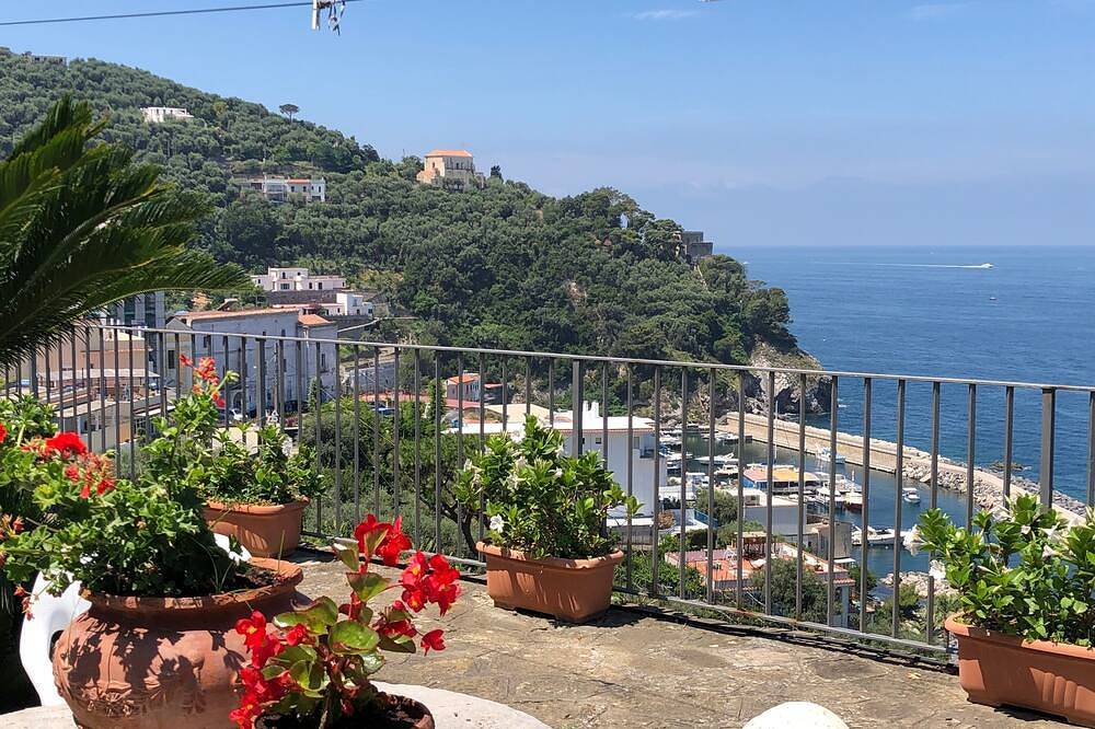 \"The Lookout Of Pipiano\" in Conca Verde - Sorrento, Massa Lubrense