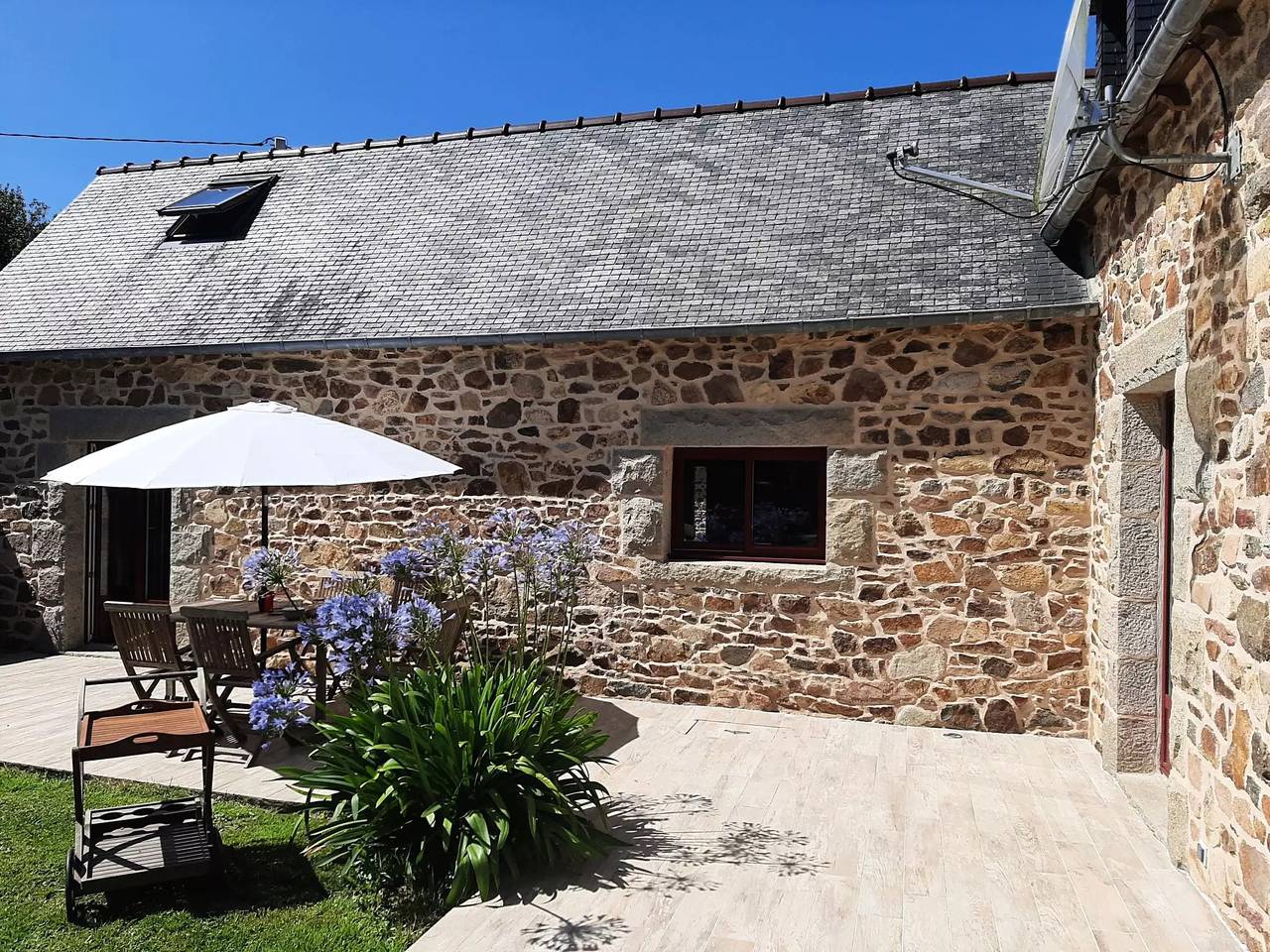 Maison 8 Personnes in Lézardrieux, Pink Granite Coast