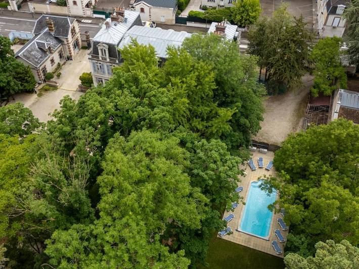 Hotel para 2 personas, con vistas además de jardín y piscina - 1