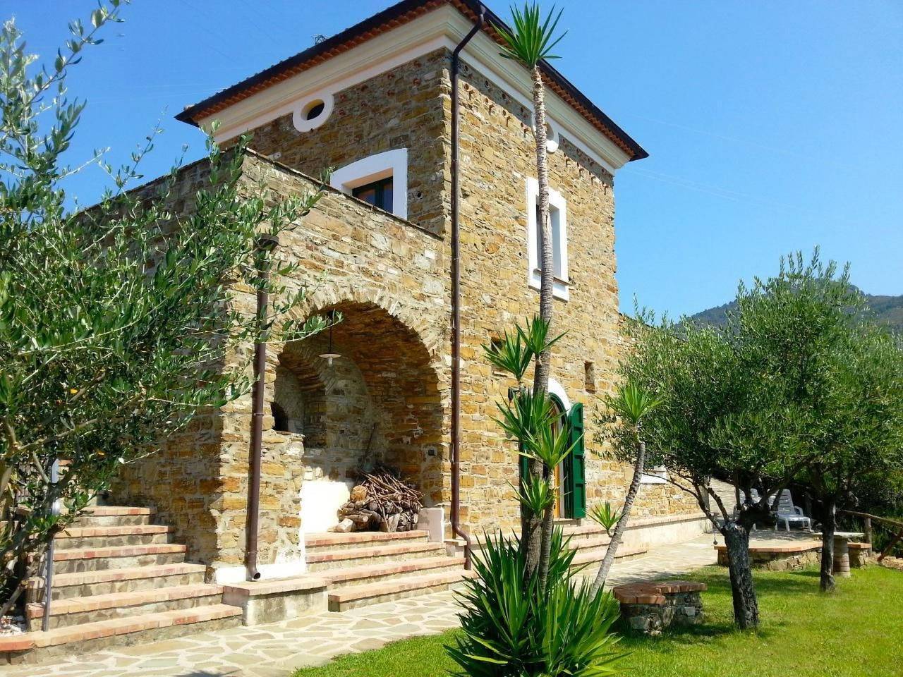 Haus mit privatem Pool und herrlicher Aussicht in San Mauro Cilento, Cilento Coast
