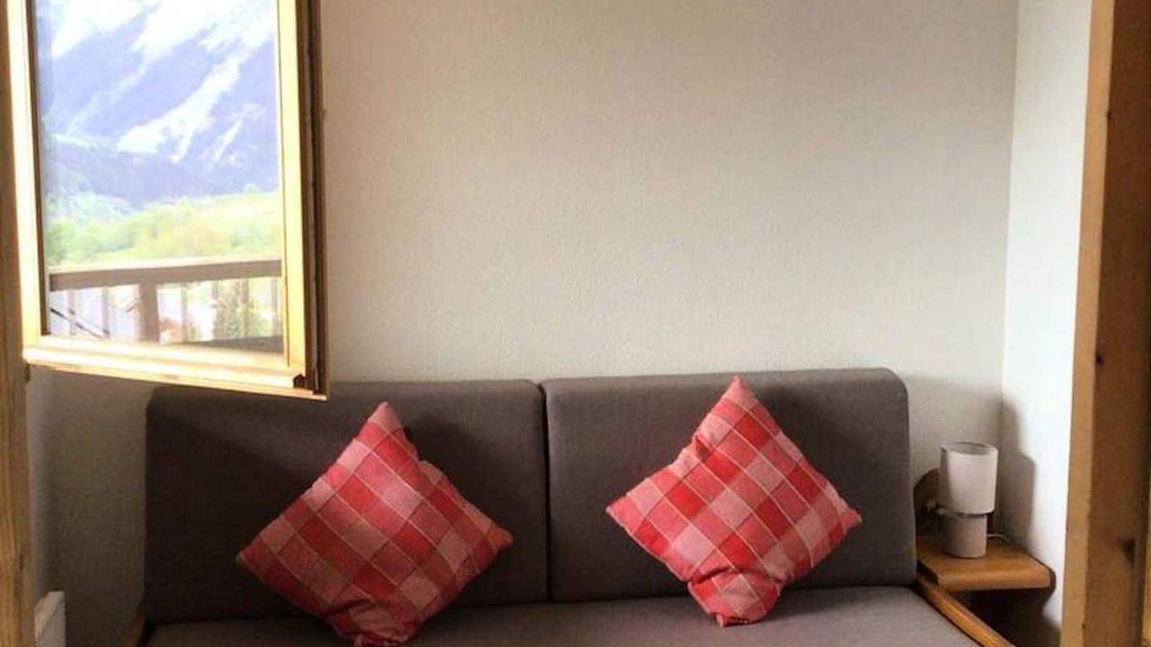 Entire holiday apartment, Ferienwohnung für 8 Personen (48 m²) in Saint-Jean in Saint-Jean-d'Arves, Saint-Jean-de-Maurienne region