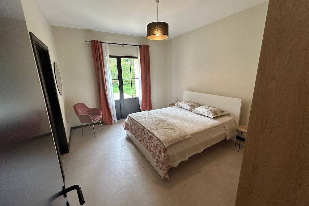 Maison Proche lac Hourtin et Océan in Gaillan-en-Médoc, Médoc Regional Natural Park