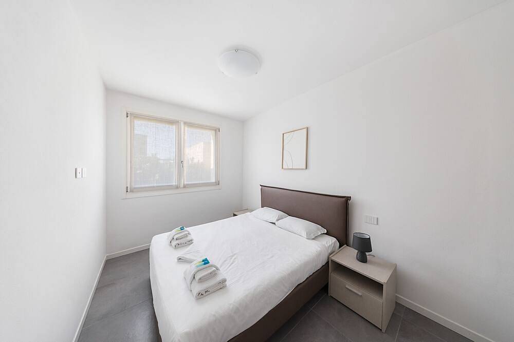 Villa Prestige 23 mit Pool in Sirmione, Gardasee-Berge