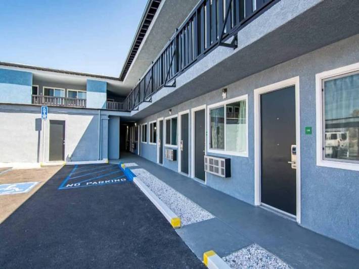 Ganze Wohnung, 1 Queensize-Bett | Nichtraucher, Kühlschrank in Ridgecrest, Kern County