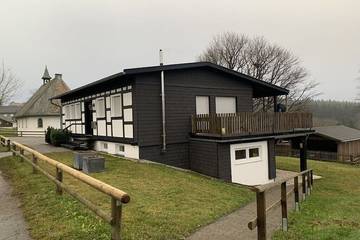 Ferienhaus für 8 Personen, mit Balkon in Schmallenberg