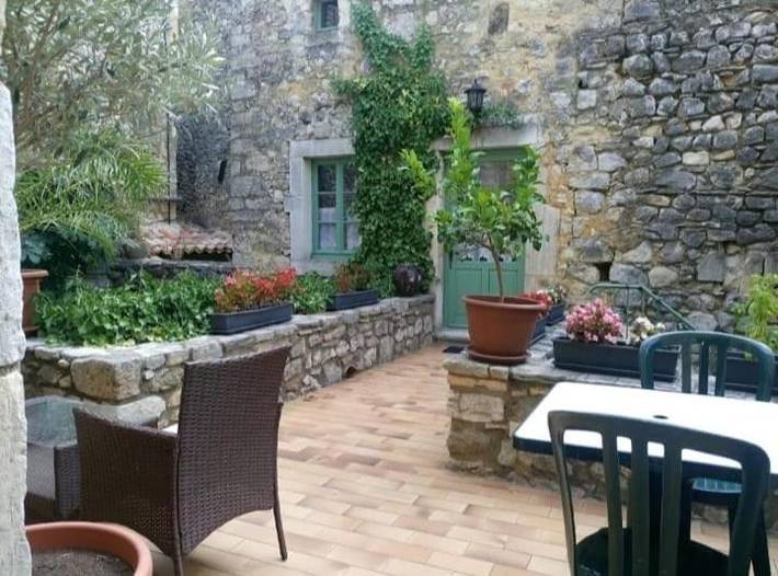 Chambre d’hôte pour 4 personnes, avec Terrasse à Orgnac-l'Aven