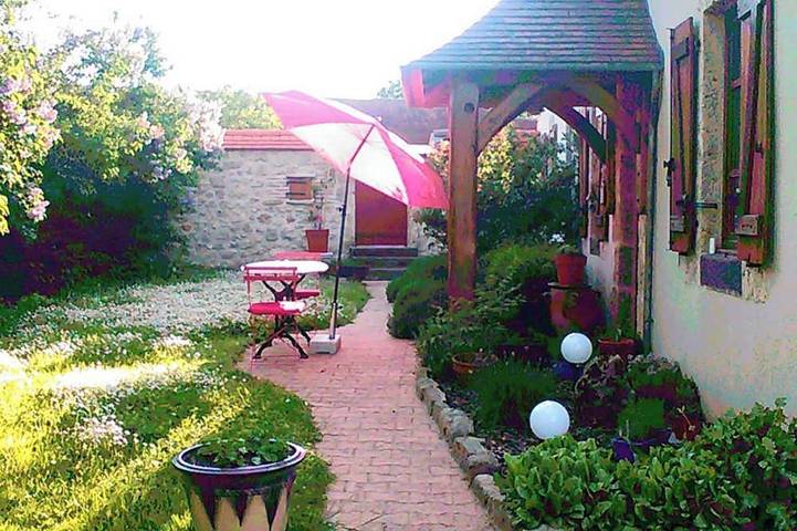 Location de vacances pour 4 personnes, avec jardin, animaux acceptés dans Montoldre