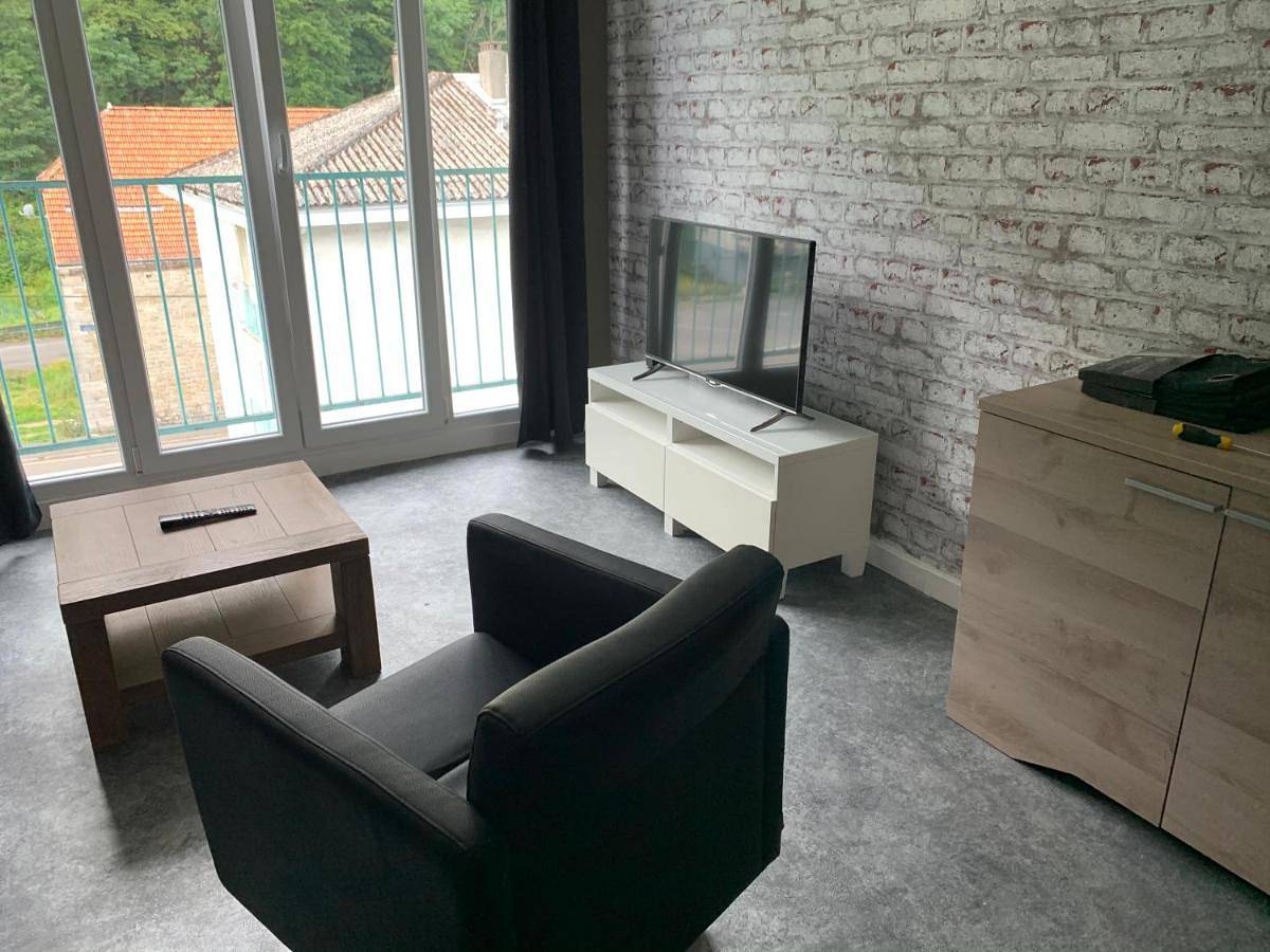 Appartement entier, Two-Bedroom Apartment in Givet (homonymie), Parc naturel régional des Ardennes