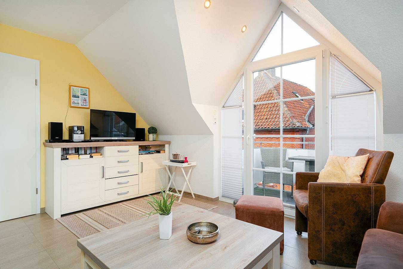 Ganze Wohnung, Wunderschöne, komfortable Wohnung in bester Lage von Greetsiel in Greetsiel, Krummhörn