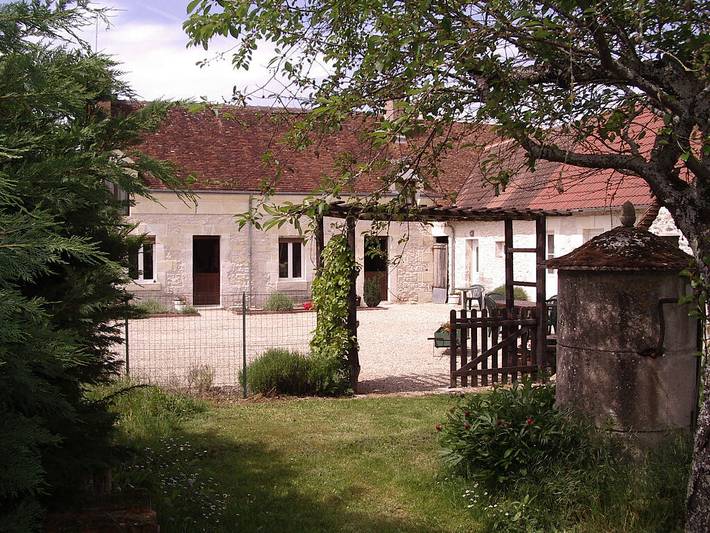 Cottage pour 3 personnes, avec jardin, animaux acceptés à Châtillon-sur-Cher