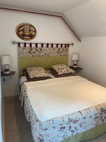 Chambre d’hôte pour 3 personnes, avec jardin et vue, animaux acceptés à Saint-Méloir-des-Ondes