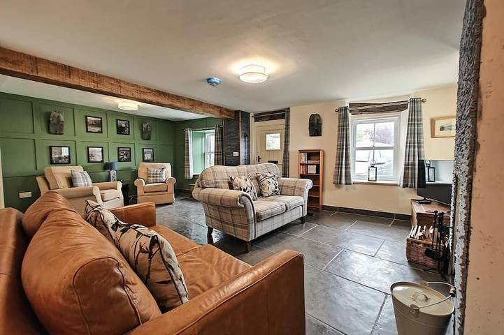 Log cabin for 4 people, with garden, with pets in Bassenthwaite