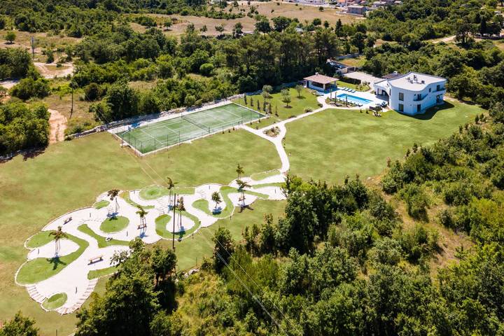 Villa Divine Estate mit Pool in Jursici, Svetvinčenat