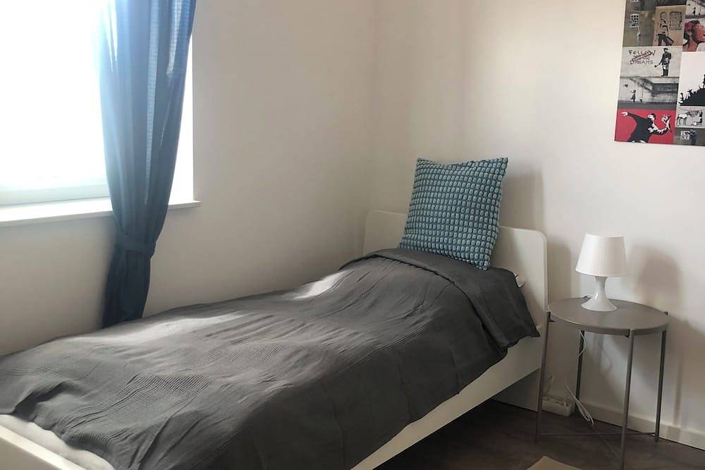 Ganze Wohnung, 1 bedroom apartment in uetersen in Uetersen, Kreis Pinneberg