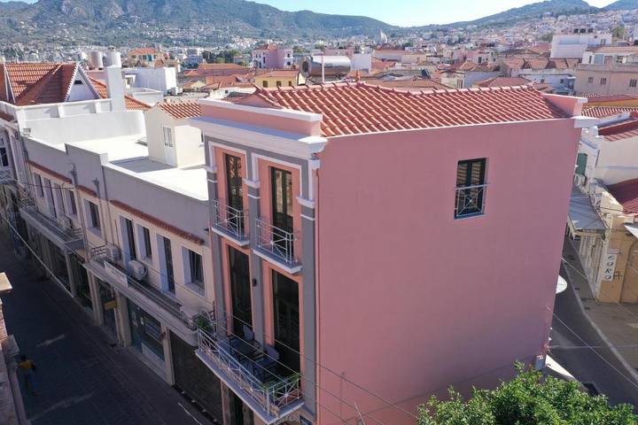 Villa für 4 Personen, mit Balkon und Terrasse sowie Ausblick auf Lesbos