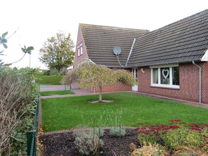 Ferienhaus für 6 Personen, mit Terrasse und Garten in Norden