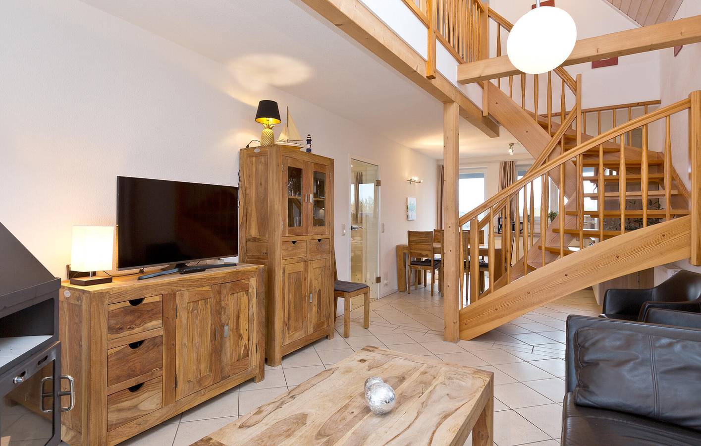 Ganze Ferienwohnung, Rückzugsort am Strand mit WiFi, TV, Parkplatz und Terrasse in Rechlin, Müritz