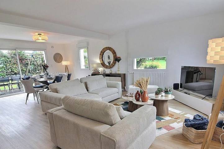 Location de vacances pour 8 personnes, avec jardin et terrasse dans Bréhec