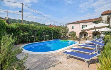 Gîte pour 6 personnes, avec jardin et piscine à Mulazzo