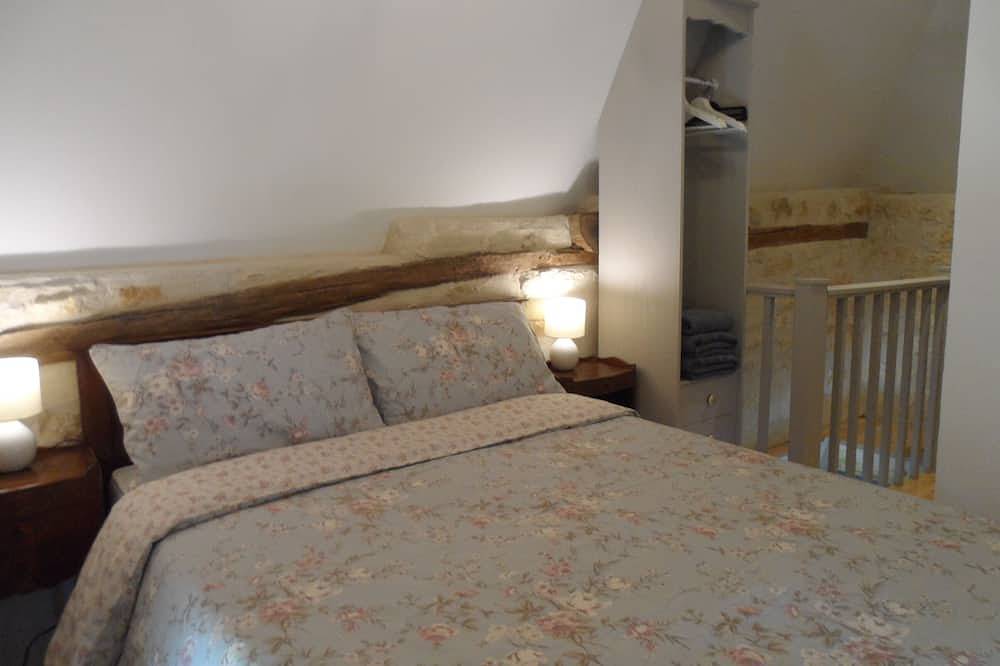 Appartement entier, Tour récemment rénovée dans la pittoresque vallée de la Dordogne. in Carlux, Périgord Noir