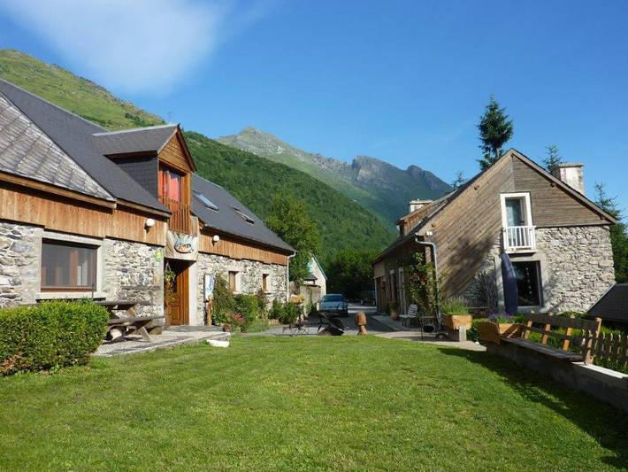 Gîte pour 25 personnes, avec jardin et terrasse à Gèdre - 2