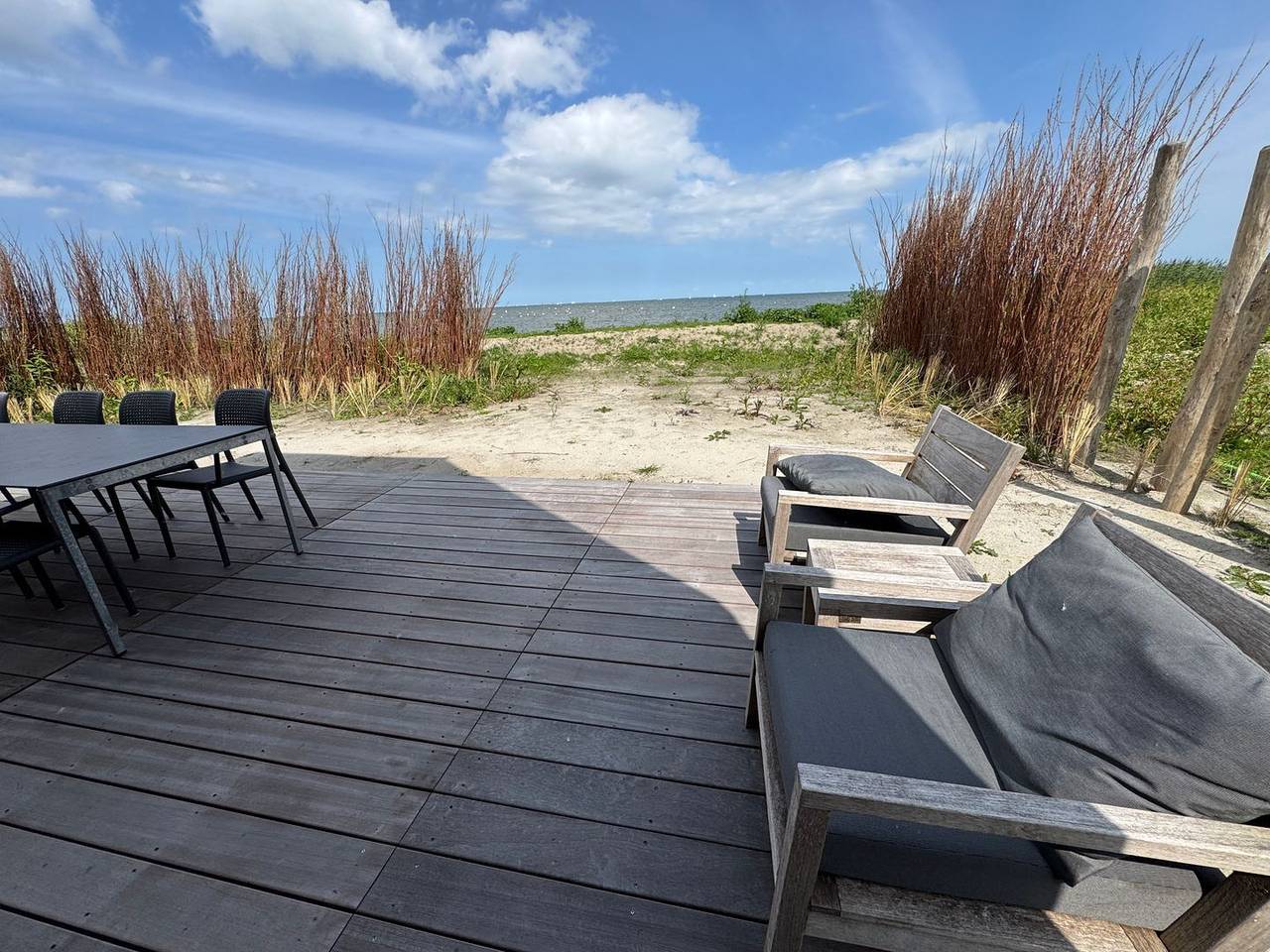 Beachhouse Sinne Nr. 514: Luxurious beachfront villa with exceptional sea views in Enkhuizen, IJsselmeer