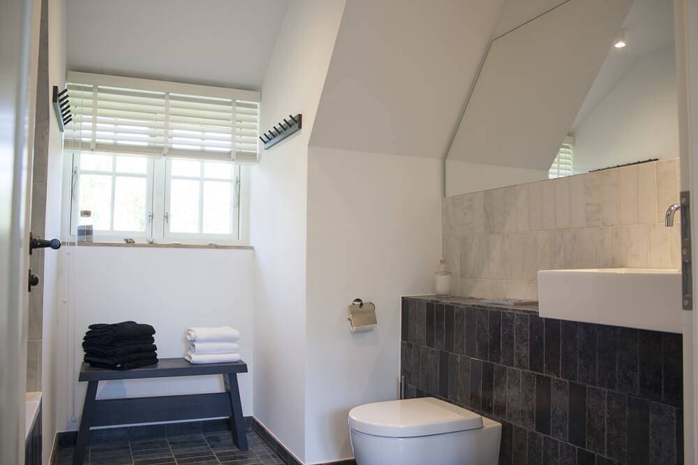 5* Reetdachhaus  Ziegelmacher Achten 6600qm Naturgarten mit Teich und Außensauna in Rodenäs, Nordfriesland