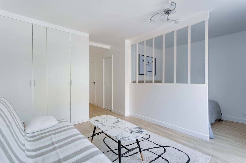 Entire apartment, 2 Pièces Refait à Neuf / Parking / 15mn Disney in Lagny-sur-Marne, Seine-et-Marne