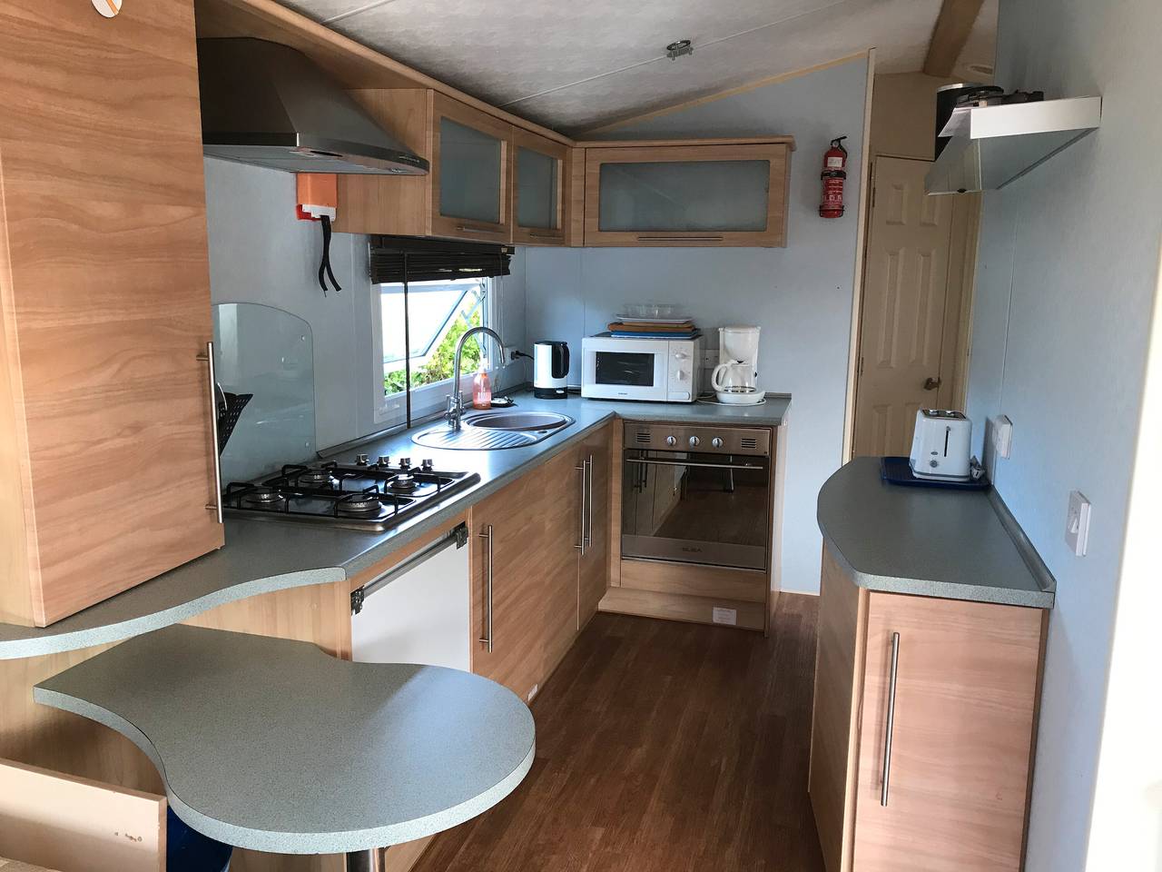 Mobile Home '40 M², Proche De La Mer' with Private Terrace and Private Garden in Saint-Nazaire-sur-Charente, Rochefort region